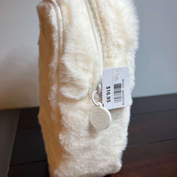 BBW Bath and Body Works Holiday 2023 Faux Fur Cosmetic Bag Gold Strap NEW w/Tags - Picture 6 of 8